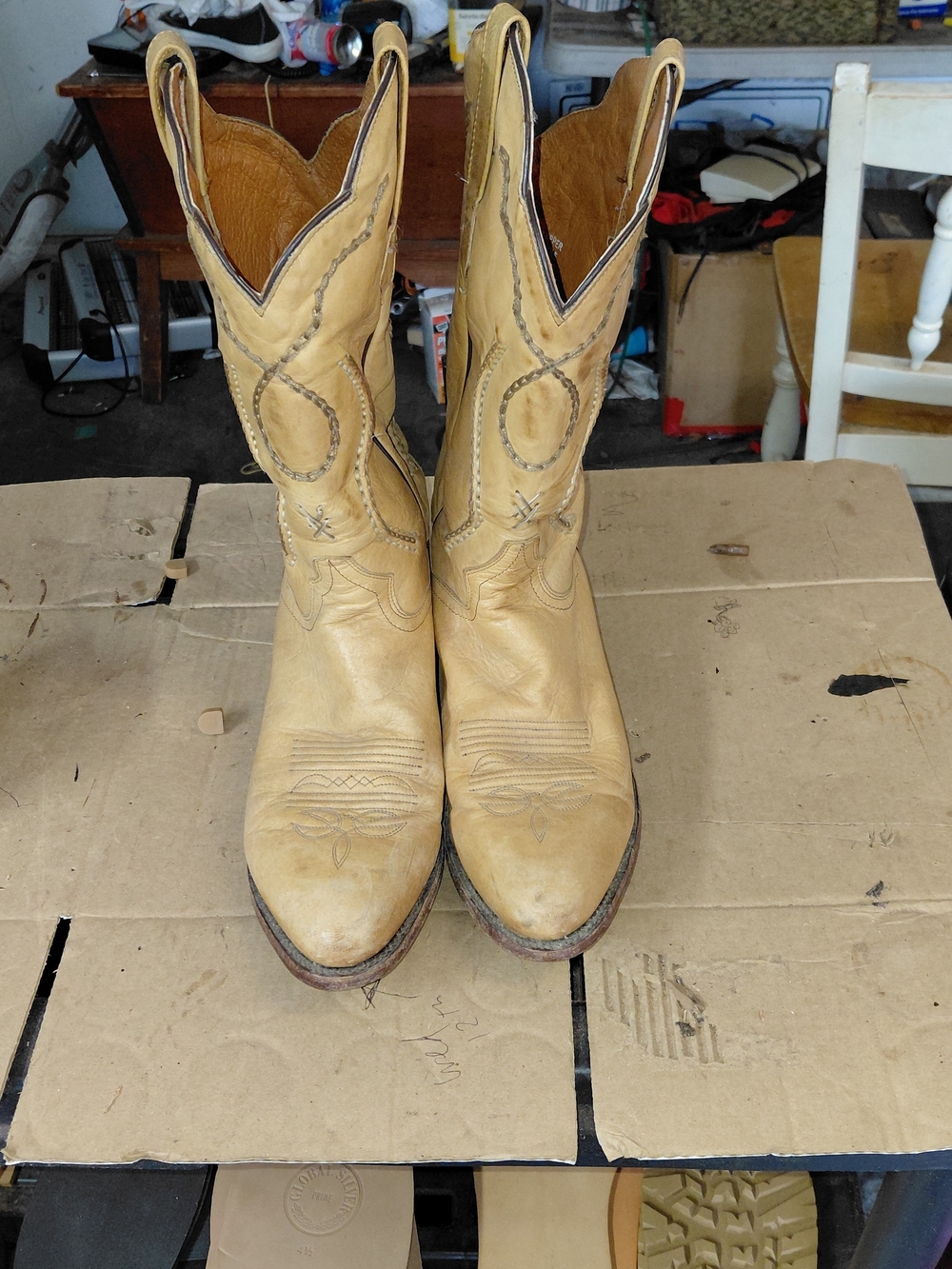 Dan Post Men's Size 11Light Tan Leather Cowboy Boots